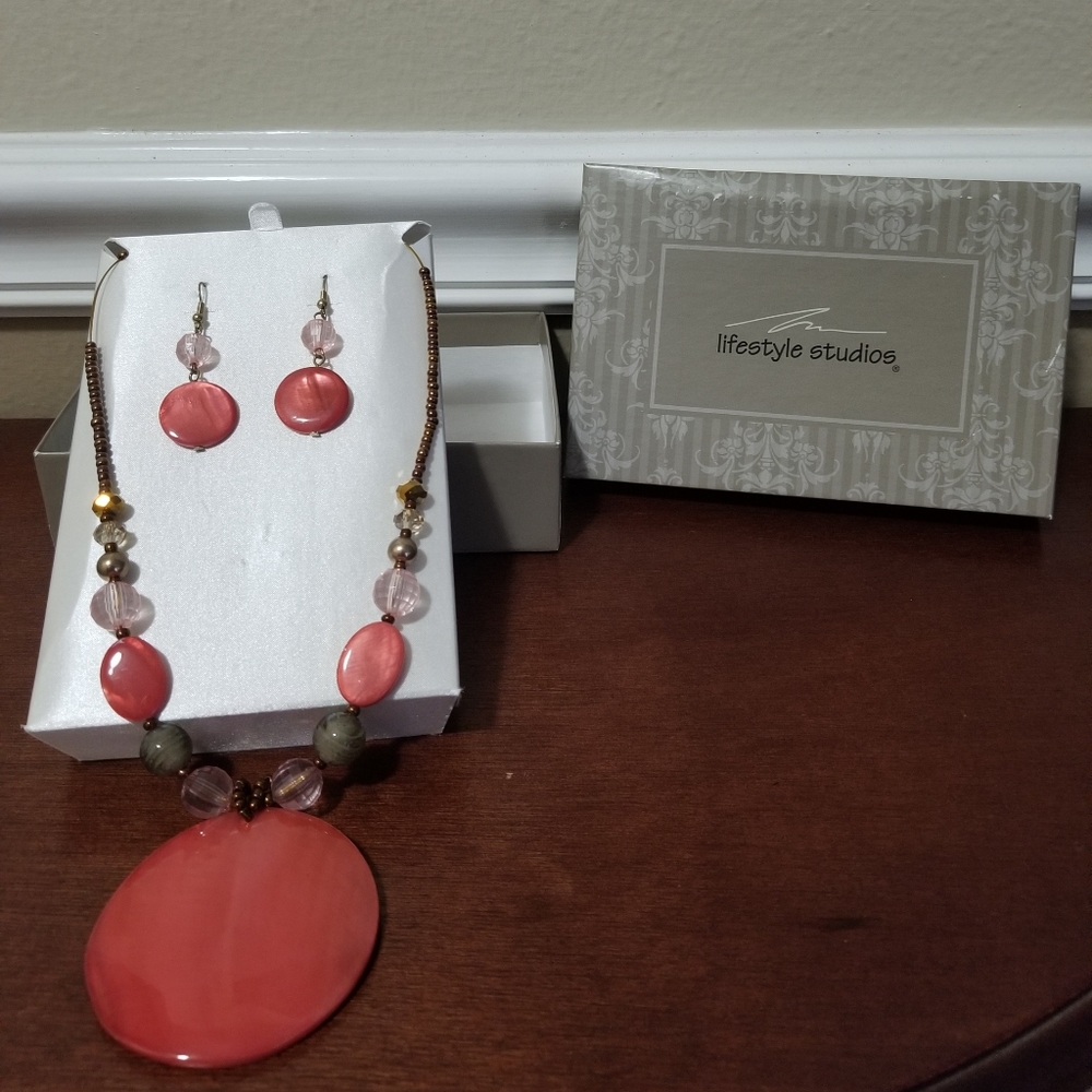 Lifestyle Studios Necklace and Earrings